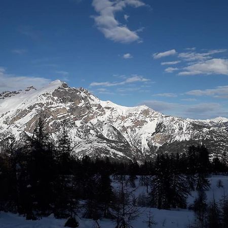 Skis Aux Pieds Station 1600 Sun Vallee Puy-Saint-Vincent Exterior foto